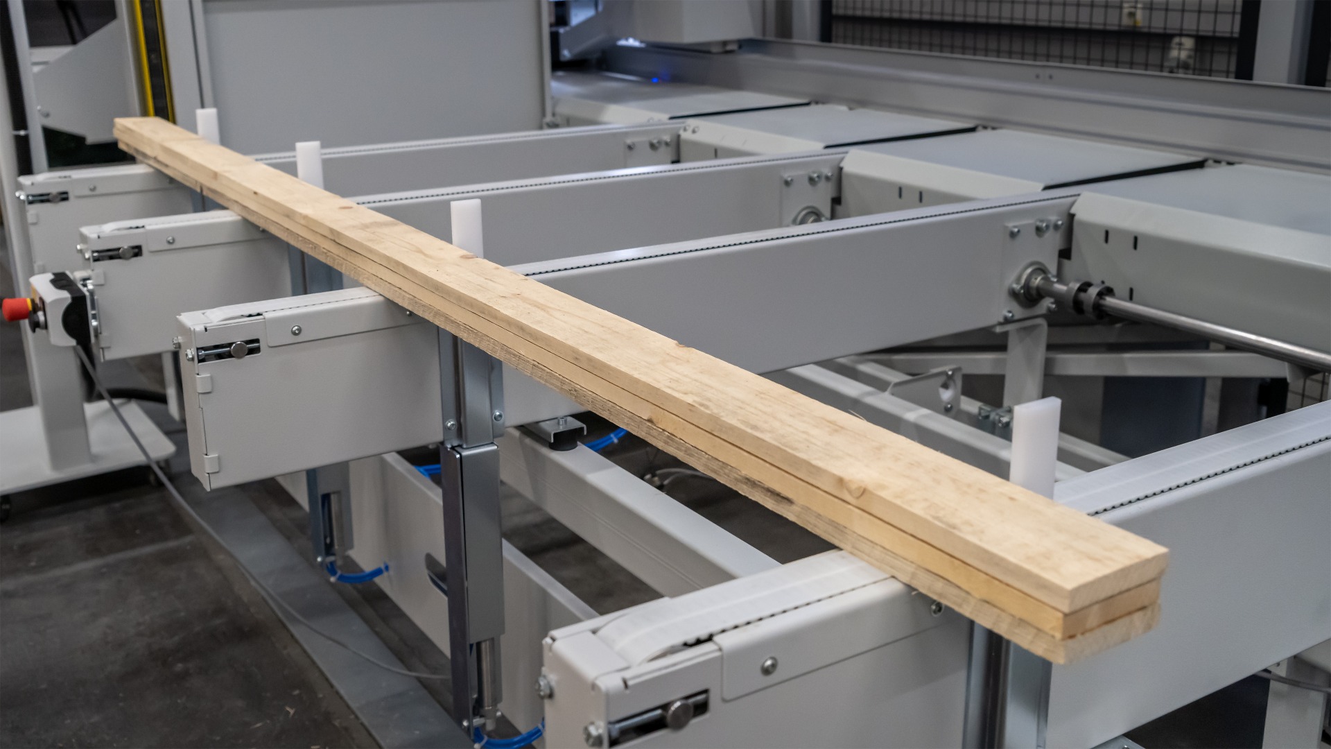 Weinig OptiCut S 50+ automatische afkortzaag Weinig OptiCut S 50+ automatische afkortzaag