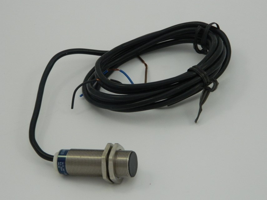 Inductieve sensor XS1-M18AB120