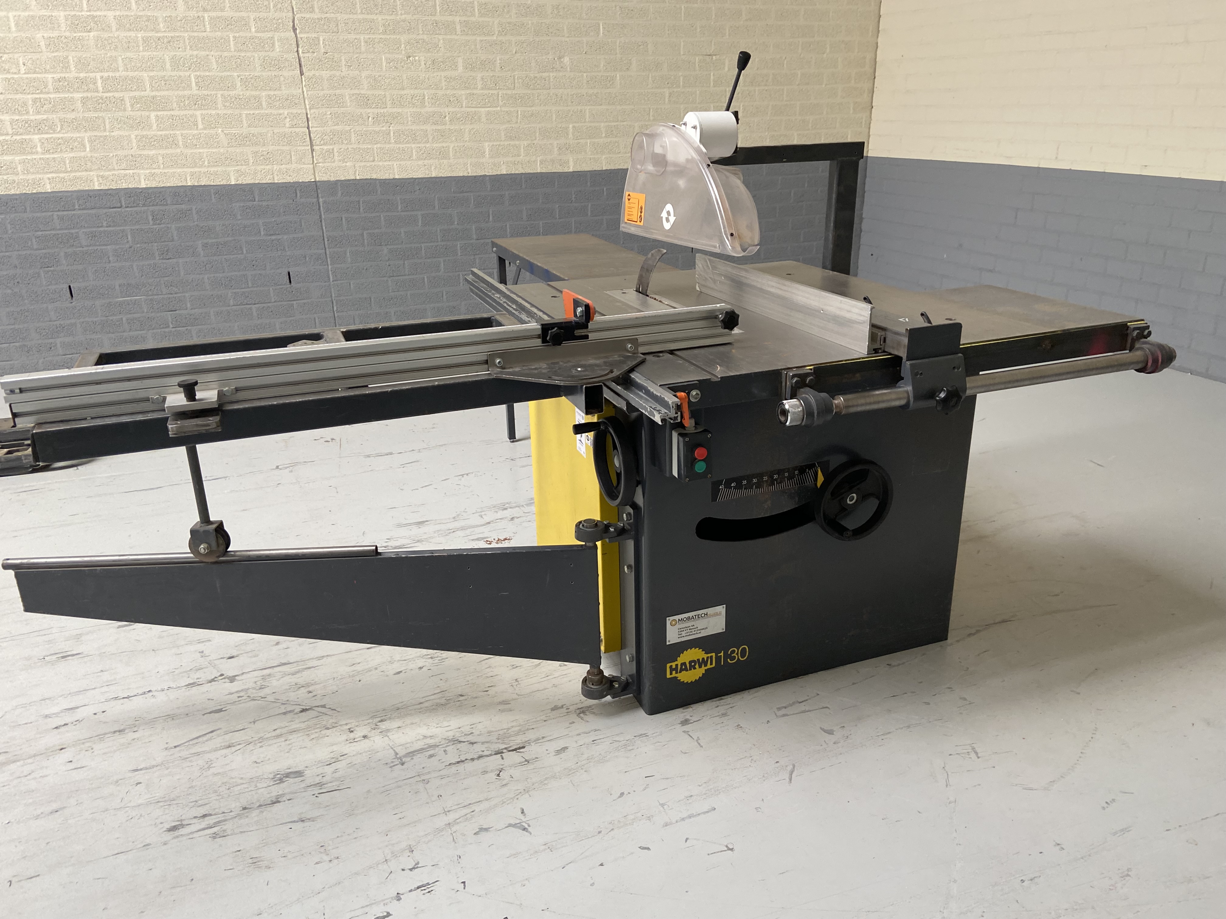 Harwi 130 gebruikte Cirkelzaagmachine