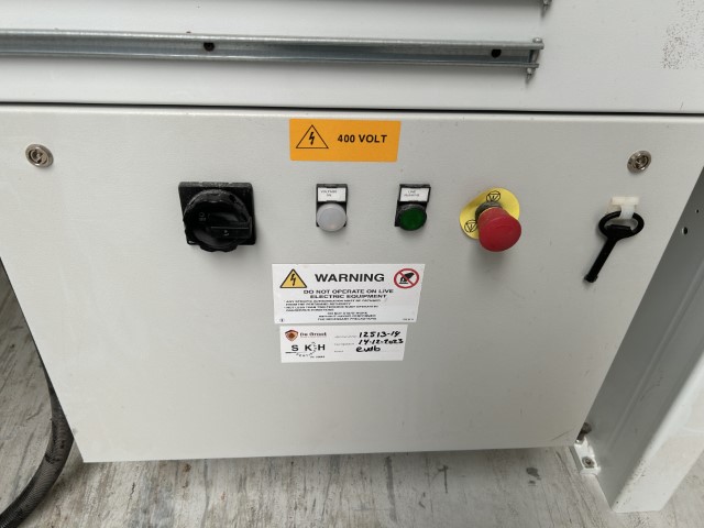 Omga TRF 527 NC gebruikte Dubbele verstekzaag