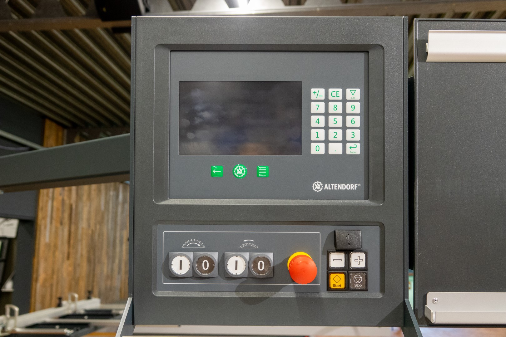 Altendorf F45 Hand Guard Digit L gebruikte formaatzaag