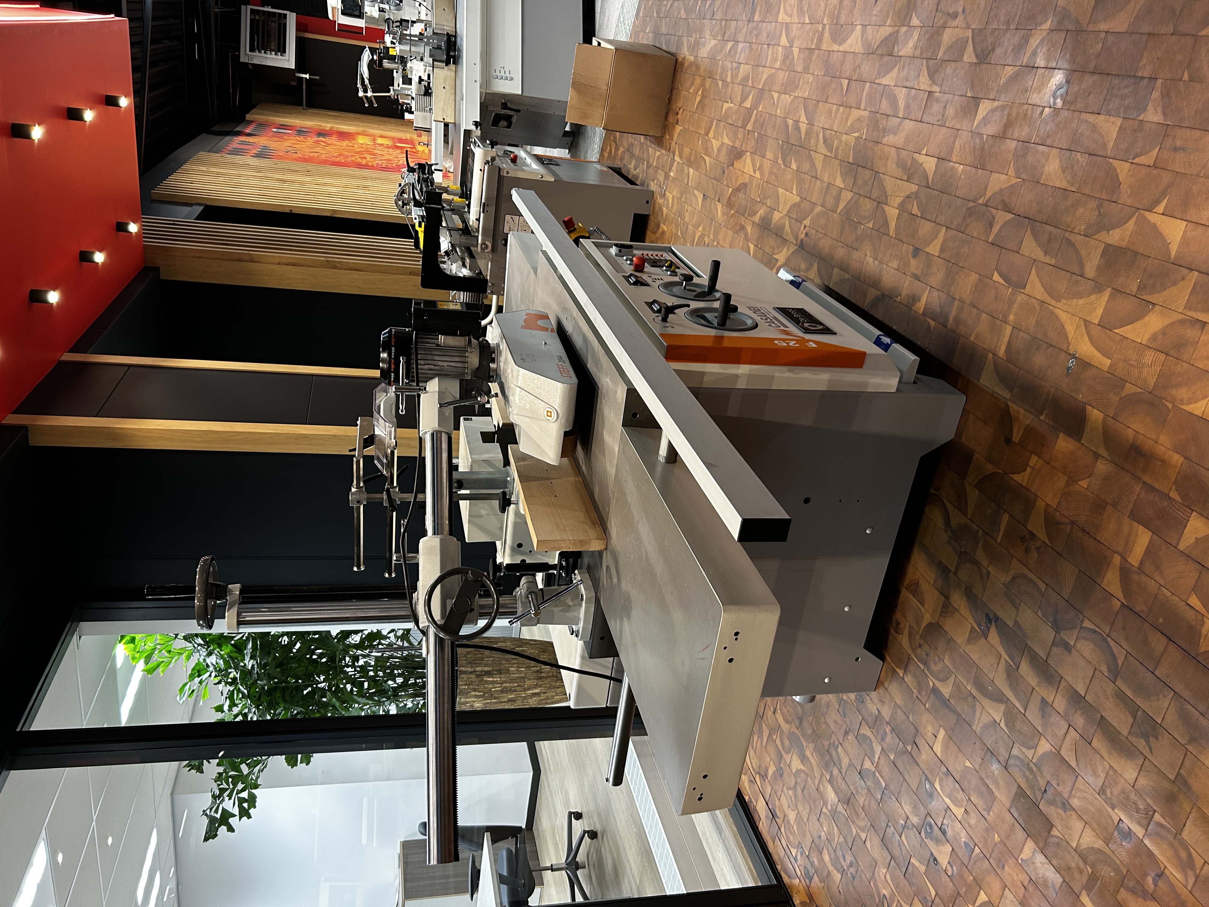 Casadei F25 LL freesmachine (showroommodel)