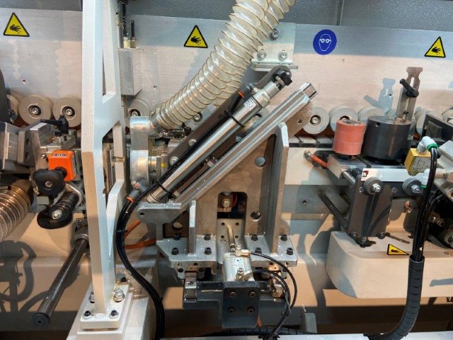Biesse Akron 1130 gebruikte kantenaanlijmmachine Biesse Akron 1130 gebruikte kantenaanlijmmachine