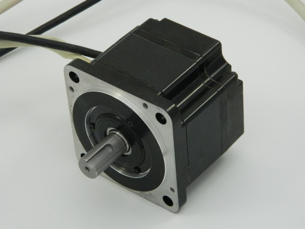 Motor SGMPH-02DAA-YG12