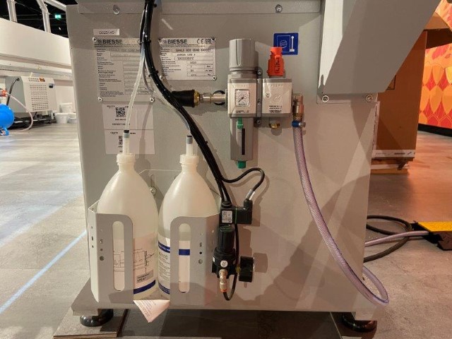 Biesse Akron 1130 gebruikte kantenaanlijmmachine Biesse Akron 1130 gebruikte kantenaanlijmmachine