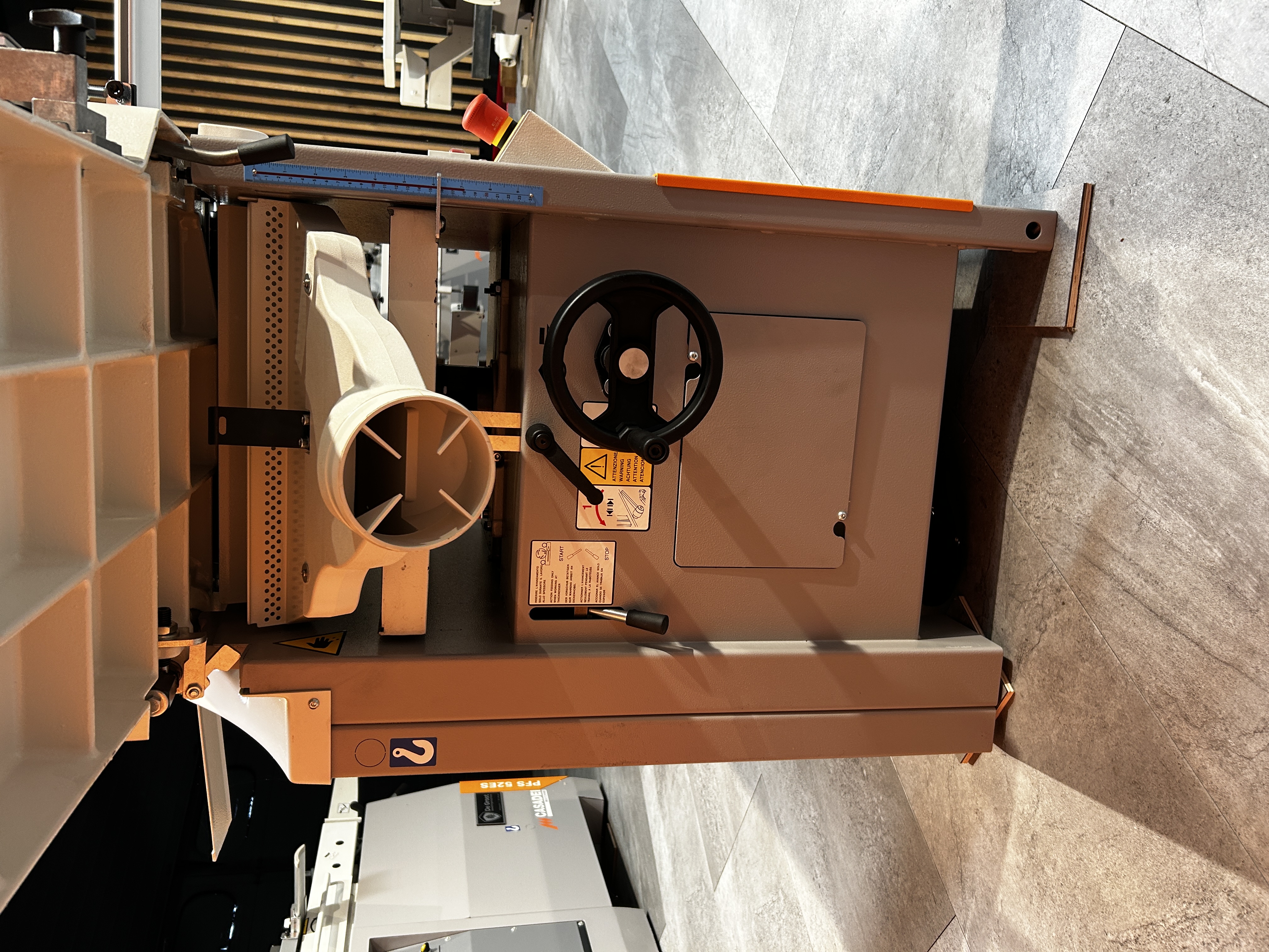 Casadei PFS 41 vlakvandiktebank (showroom model)