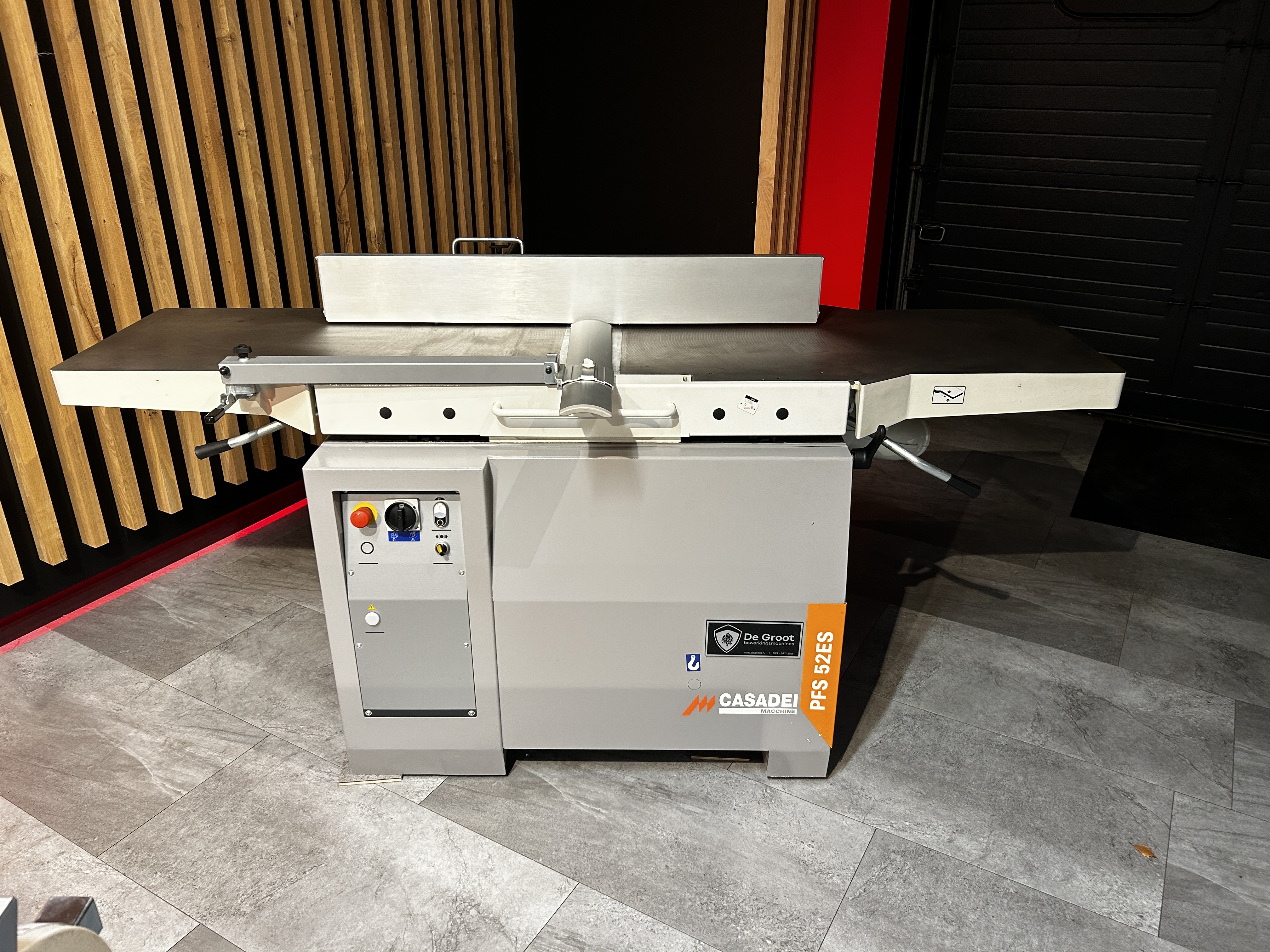 Casadei PFS 52 vlakvandiktebank (showroom model)