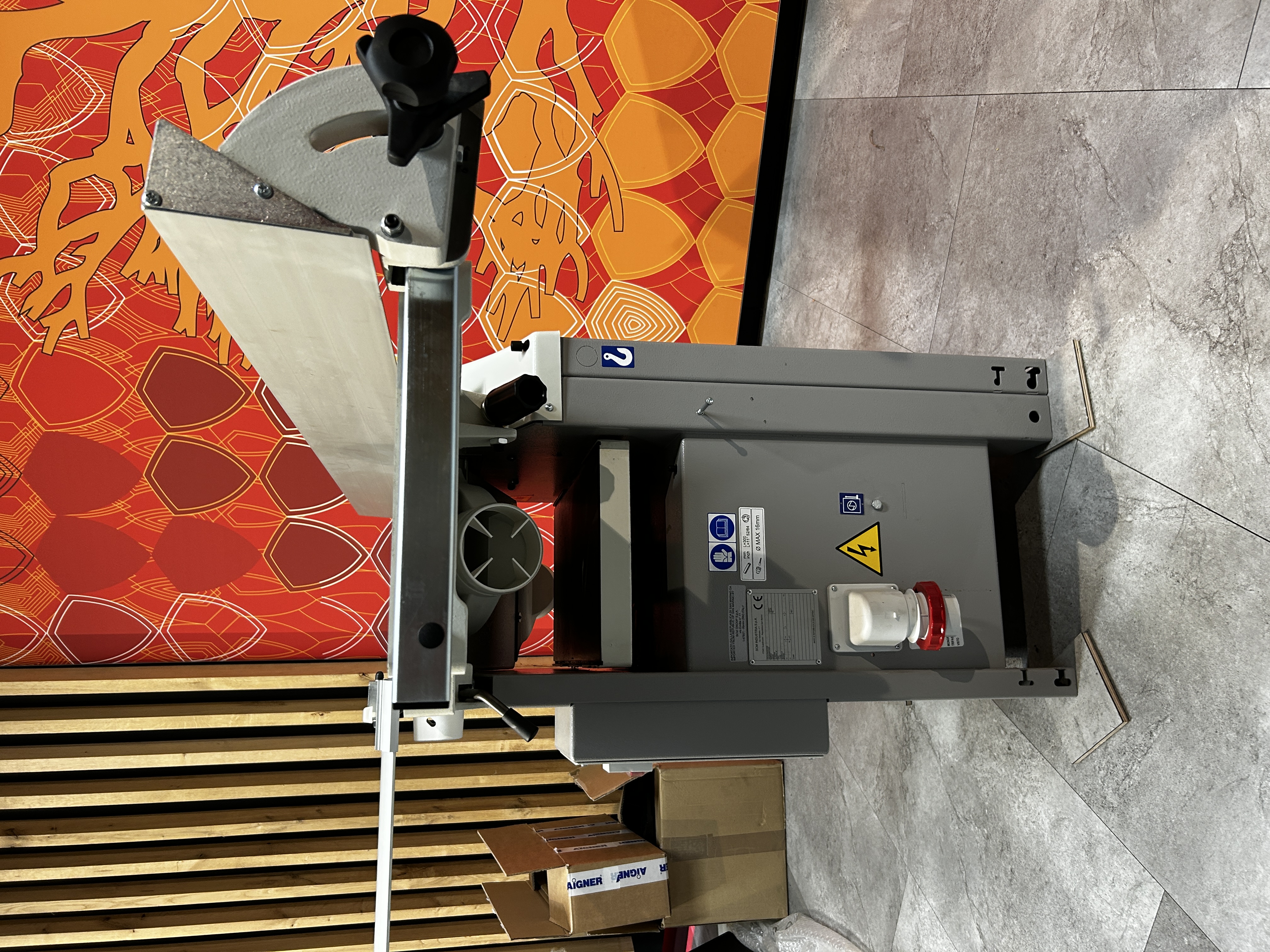 Casadei PFS 30 vlakvandiktebank (showroom model)