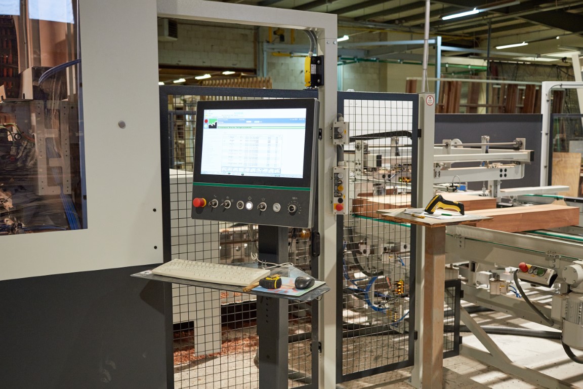Weinig Conturex Greenline bruikleen CNC-bewerkingscentrum Weinig Conturex Greenline bruikleen CNC-bewerkingscentrum