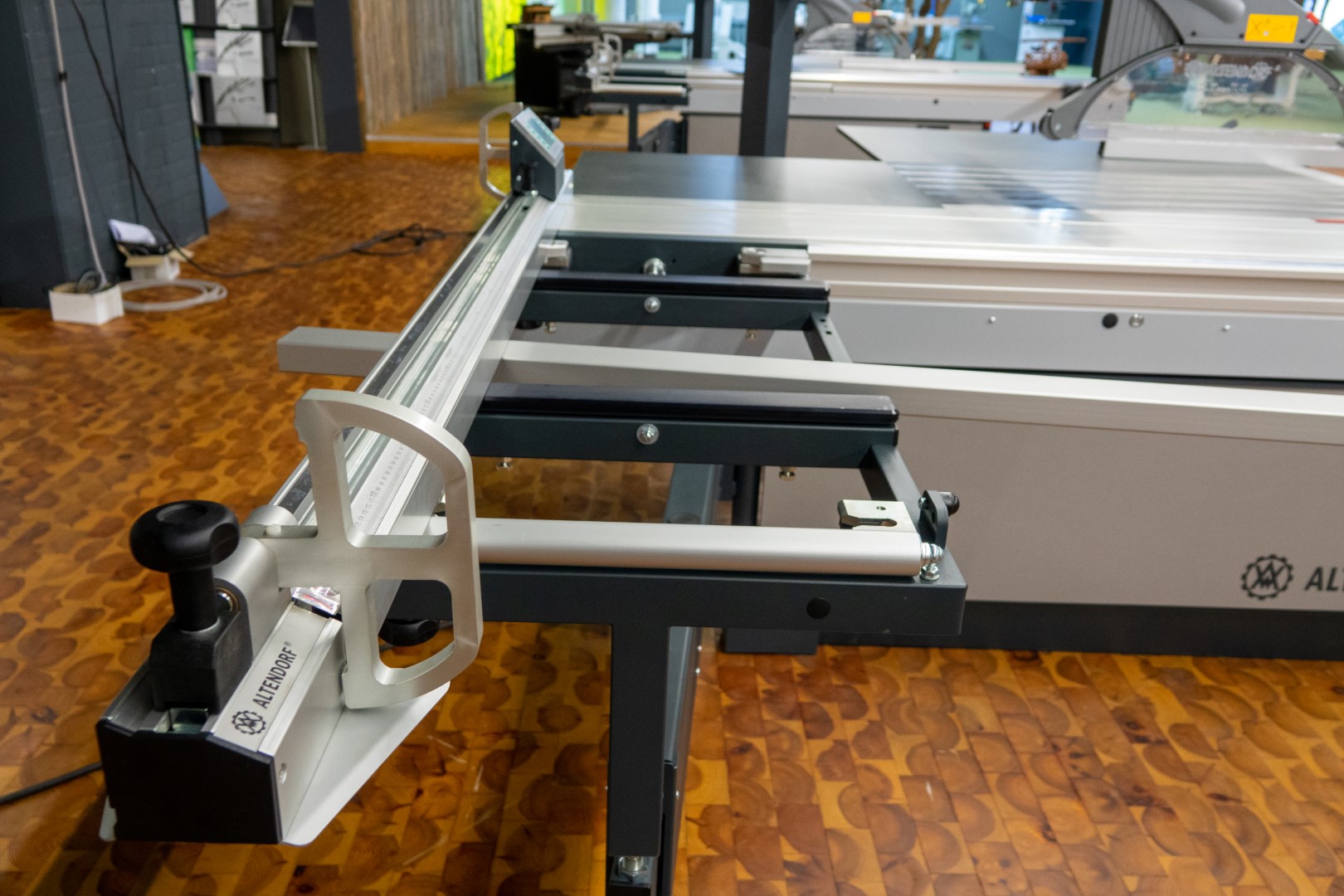 Altendorf F45 Hand Guard Digit L gebruikte formaatzaag