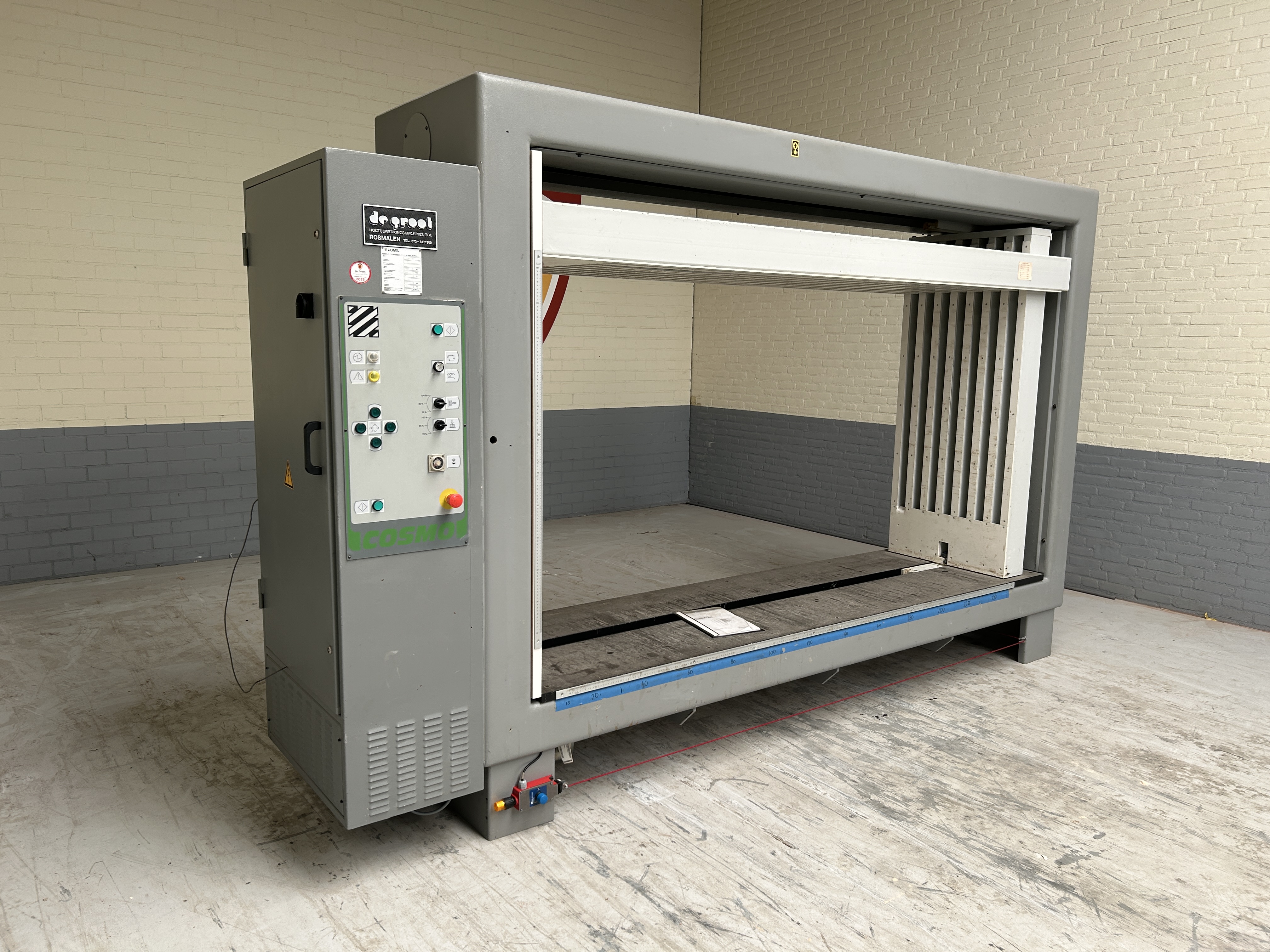 Biesse Cosmo Comil gebruikte korpuspers