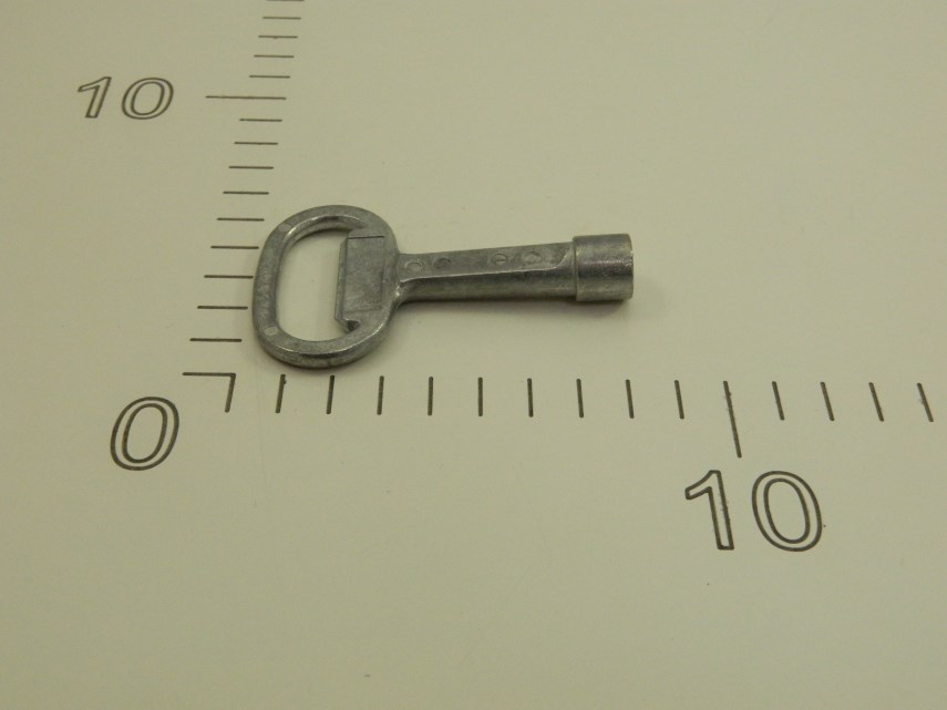 Sleutel Vierkant / SZ2547 D7mm