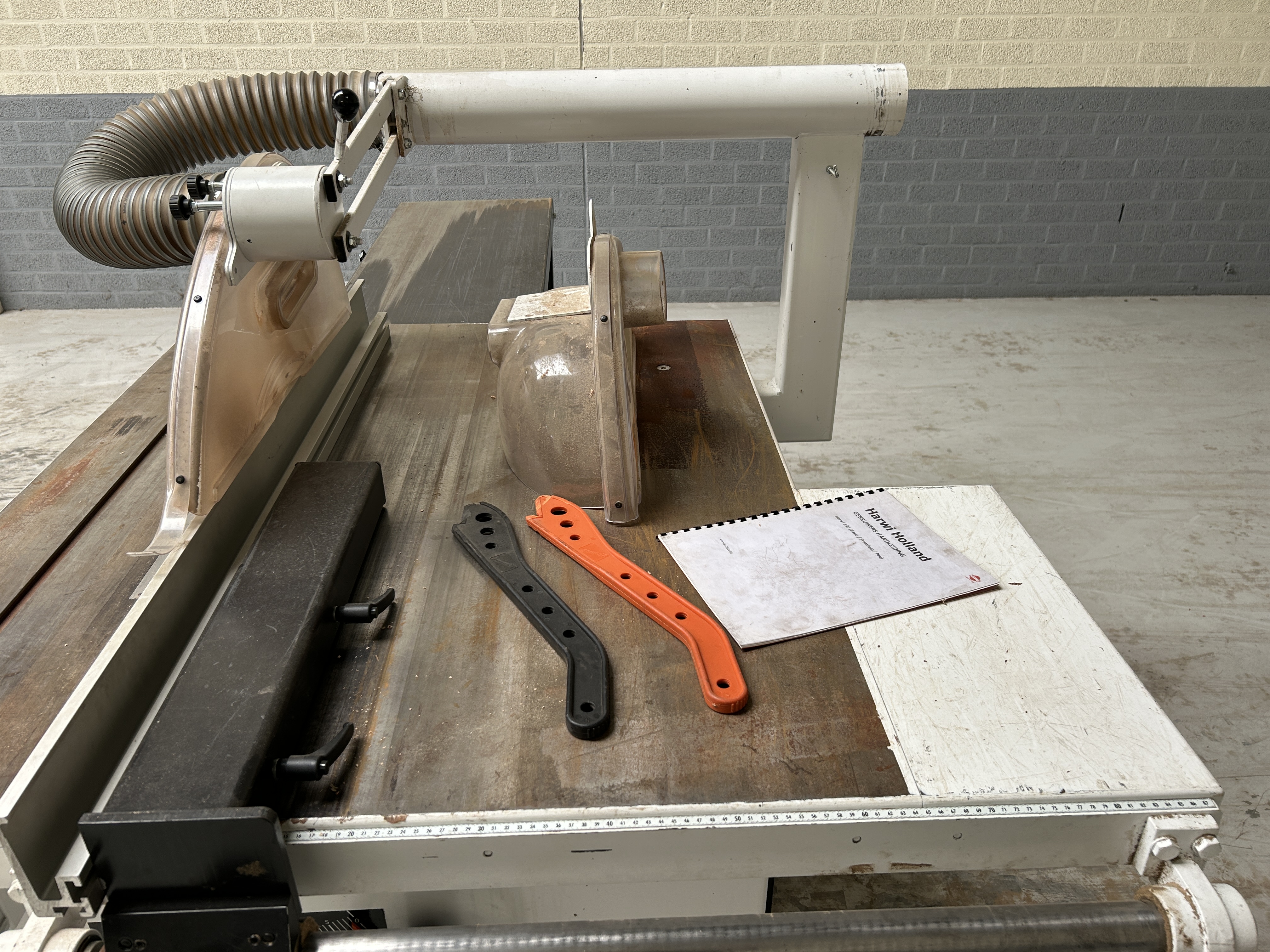 Harwi 130 gebruikte cirkelzaagmachine